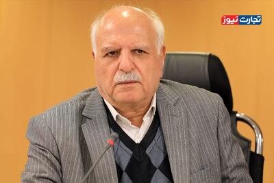 همتی قول داد برای حل مشکلات اصناف حداقل قیمت ارز را ثابت نگه دارد