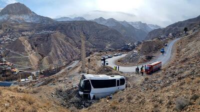 جزئیات حادثه واژگونی اتوبوس در جاده هراز از زبان پلیس راه