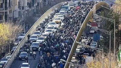 گزارش میدانی خبرنگاران فارس در ۱۲ دی: تجمعات کم‌رنگ، اغتشاشات خشن‌تر شد