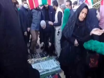  حضور سردار قاآنی بر مزار شهیدحاج قاسم سلیمانی