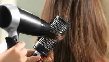  علت بوی سوختگی سشوار و راه های رفع آن