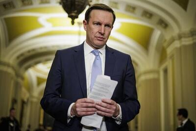  سناتور دموکرات آمریکایی: ترامپ جنگی غیرقانونی علیه ونزوئلا به راه انداخت