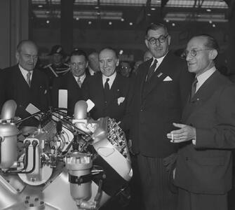    چهره پنهان سوییس؛ از شکلات و ساعت تا خیز برای ساخت ۴۰۰ بمب اتم