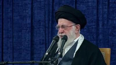 رهبر انقلاب: دولت ایران پشت میز مذاکره بود، آمریکا در پشت صحنه در تدارک جنگ بود