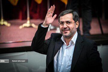  حمله یاسر جبرائیلی به قالیباف؛ داشتم ازدواج می‌کردم کاندیدا بودی، پسرم دارد ازدواج می‌کند، باز کاندیدایی/ به خاطر اینکه روی آن صندلی بمانی زور می زنم