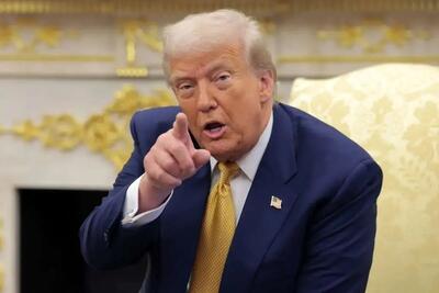 ترامپ: مادورو هنگام دستگیری در یک قلعه مستحکم بود و ما آماده برخورد با آن بودیم / ما اکنون در حال اتخاذ تصمیم درباره گام بعدی در خصوص رهبری ونزوئلا هستیم /بررسی خواهیم کرد که آیا ماریا کورینا ماتچادو می‌تواند ونزوئلا را رهبری کند / طرفداران مادورو آینده‌ای تاریک خواهند داشت اگر به وفاداری خود به او ادامه دهند