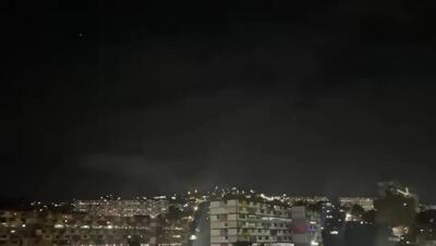  رسانه‌ها از قطع برق در بخش‌هایی از پایتخت ونزوئلا خبر دادند + فیلم