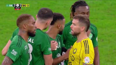  ویدئو: درگیری پایان بازی النصر و الاهلی با دو اخراجی