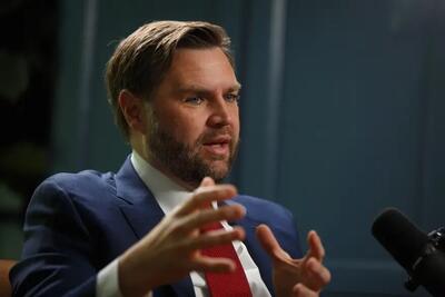 ونس: هدف ترامپ در ونزوئلا بازگرداندن نفت مسروقه به آمریکاست!