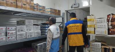  جمع‌آوری مرغ های تاریخ‌گذشته از مراکز پخش زاهدان