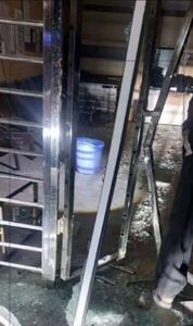 تخریب بانک به اسم اعتراض!