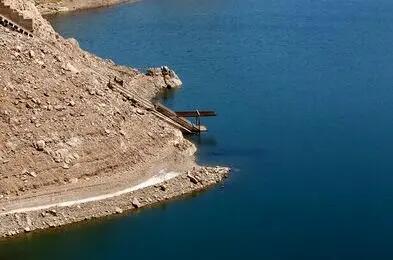 آب را باید وارد کنیم یا قیمت آب را بیشتر کنیم؟