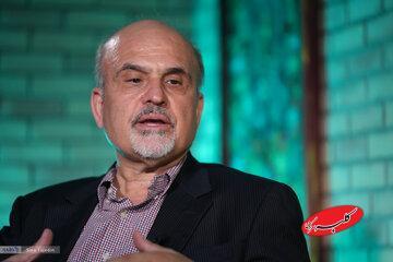  جلایی پور: اعتراض حق مردم است/ پزشکیان با مردم معترض گفتگو کرده است/ جامعه مدنی مسئول حفاظت ایران هستند /ترامپ میخواهد ایرانیان دست به ایرانی کشی بزند - کلبه سرگرمی