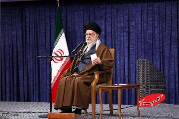  دیدار خانواده شهیدان سلیمانی و یاران همراه وی و جمعی از خانواده شهدای اقتدار با رهبر انقلاب - کلبه سرگرمی
