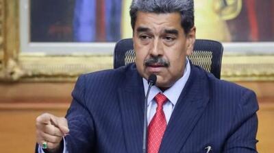 ترامپ تصویری از مادورو در حال انتقال به آمریکا را منتشر کرد - مردم سالاری آنلاین