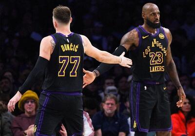 لیگ NBA| شکست سنگین وریرز در خانه/ لیکرز از سد ممفیس گذشت - پارس فوتبال