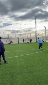 ویدئو: حضور ناموفق ترشتگن در تمرینات بارسلونا - پارس فوتبال