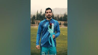 ویدیو| بازیکنان باشگاه لیگ برتری با زبان محلی خود روز پدر را تبریک گفتند - پارس فوتبال