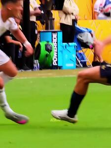 ویدئو: گلچین تکنیک‌ها و مهارت‌های شگفت انگیز در فوتبال - پارس فوتبال