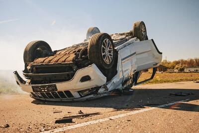 ماشین چپی بخریم یا نه؟ راهنمای کامل خرید خودروی تصادفی - پدال