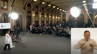  فیلم مختل شدن کنفرانس خبری رئیس جمهور مکزیک توسط زلزله