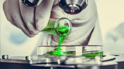 تفاوت ضد یخ اسیدی و روغنی چیست؟ از کجا بفهمیم ضد یخ روغنی است؟