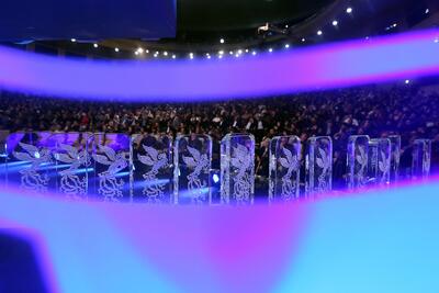 پوستر رسمی جشنواره فجر 44 با تصویر علی نصیریان + عکس