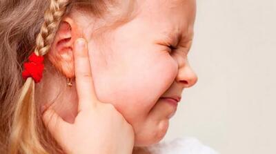 آب رفتن در گوش | چه زمانی به پزشک مراجعه کنیم؟