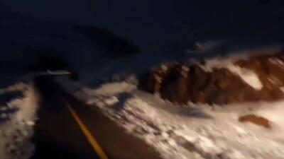  لحظه نجات مادر و نوزاد 12 روزه از دل کولاک و برف در ایران