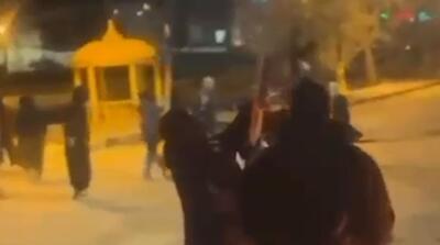 تیراندازی تروریست‌ها با کلاشنیکف در خیابان‌های ایلام