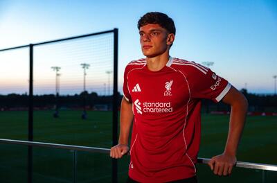 مدافع جوان لیورپول با مشکل «نارساخوانی» دست‌و‌پنجه نرم می‌کرده است