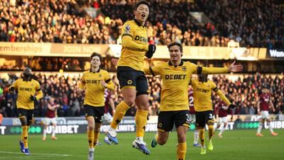 وولورهمپتون ۳-۰ وست‌هم؛ گرگ‌ها منتظر سرما بودند، اولین زوزه با نفس‌های یخ‌زده