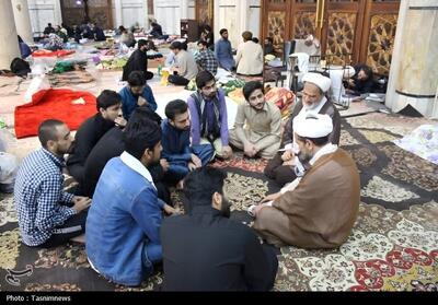 خلوتی برای پرواز، اعتکاف مکثی عاشقانه در محضر خدا - تسنیم