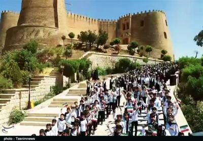 از دار رضاخانی تا دفاع از انقلاب؛ روایت ایستادگی لرها - تسنیم