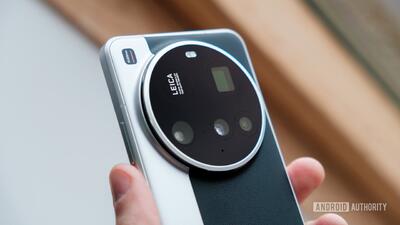  چرا حسگرهای یک اینچی از گوشی‌های پرچم‌دار ۲۰۲۶ حذف شدند؟