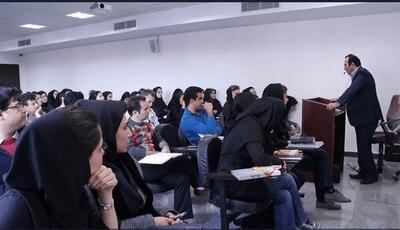 امتحانات تمام واحدهای دانشگاه آزاد استان تهران مجازی شد