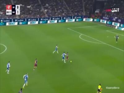 گل دوم بارسلونا به اسپانیول توسط لواندوفسکی