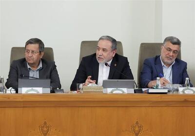 عراقچی: اعضای سفارت ایران در ونزوئلا همچنان در محل مأموریت حضور دارند