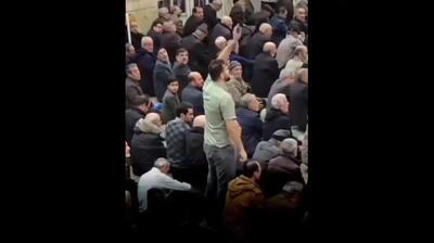  فریادهای اعتراضی جوان همدانی در نماز جمعه: نمازگزاران برایش کف زدند