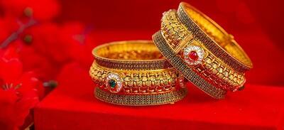 قیمت طلا ۱۸ عیار و سکه یکشنبه ۱۴ دی ۱۴۰۴ در بازار ایران