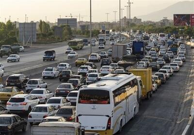  ترافیک سنگین در آزادراه قزوین ـ کرج ـ تهران حدفاصل شهید کلانتری تا پل کلاک