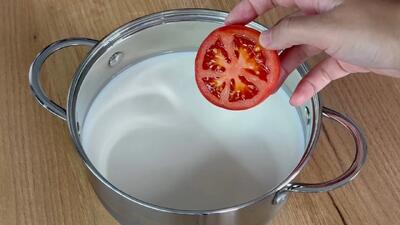  فقط گوجه فرنگی را به ۱ لیتر شیر اضافه کنید! یک غذای فوق العاده لطیف، معطر و سبک