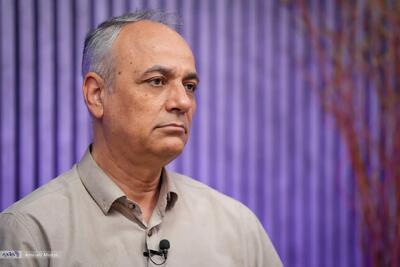 زیدآبادی: حکومت و براندازان شمشیرها را از رو بسته‌اند