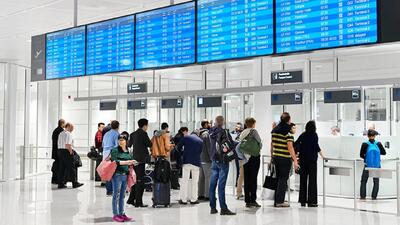 تکذیب شایعه لغو پروازهای امارات به ایران؛ جابه‌جایی زمان تنها یک پرواز