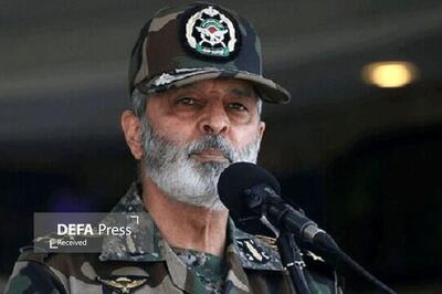  سرلشکر موسوی: ایرانیان به کسانی که با این ملت مؤدبانه صحبت نکنند تودهنی خواهند زد