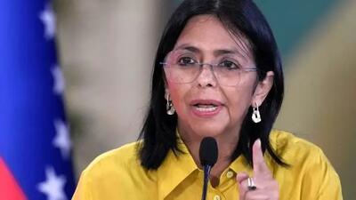 معاون رئیس‌جمهور ونزوئلا پیام تلویزیونی داد/ مستعمره هیچ کشوری نخواهیم شد/ مادورو و همسرش هر چه سریعتر آزاد شوند