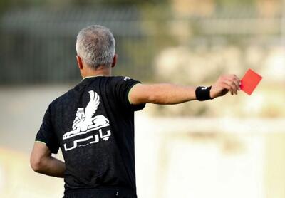  فدراسیون فوتبال: دریافتی داوران وسط ۱۵ میلیون تومان است؛ کمک‌ داوران VAR هم حدود ۸ میلیون