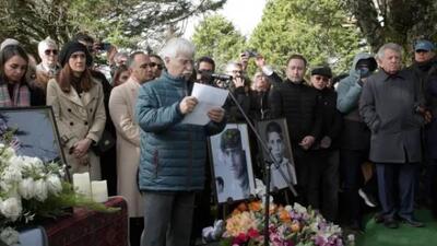 ببینید / خاکسپاری و بدرقه بهرام بیضایی در آمریکا