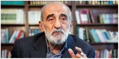 حمله شریعتمداری به دولت پزشکیان: دست اندرکاران فتنه‌های امریکایی در دولت هستند