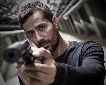  بیوگرافی آرش آصفی بازیگر نقش ابراهیم، مامور امنیتی سریال سرجوخه+ زندگی شخصی و همسر